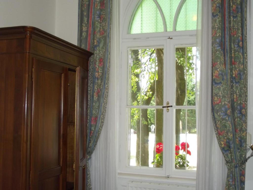 Sir David Balaton Castle Apartmanok Balatonszepezd Room photo